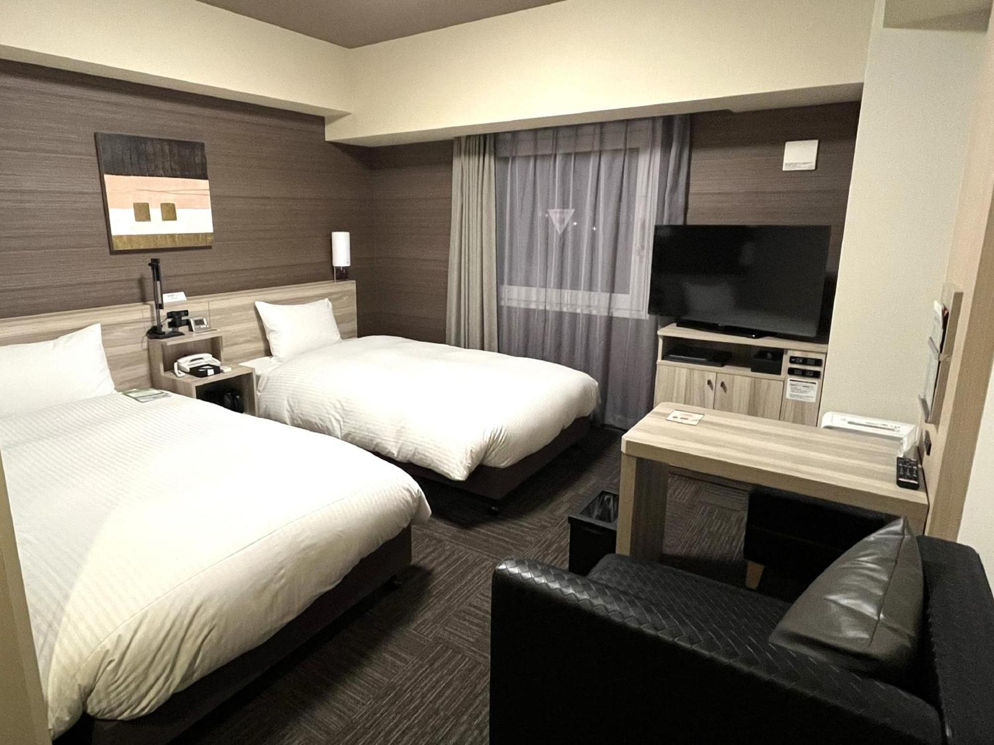 Hotel Route Inn Takamatsu Yashima Екстериор снимка