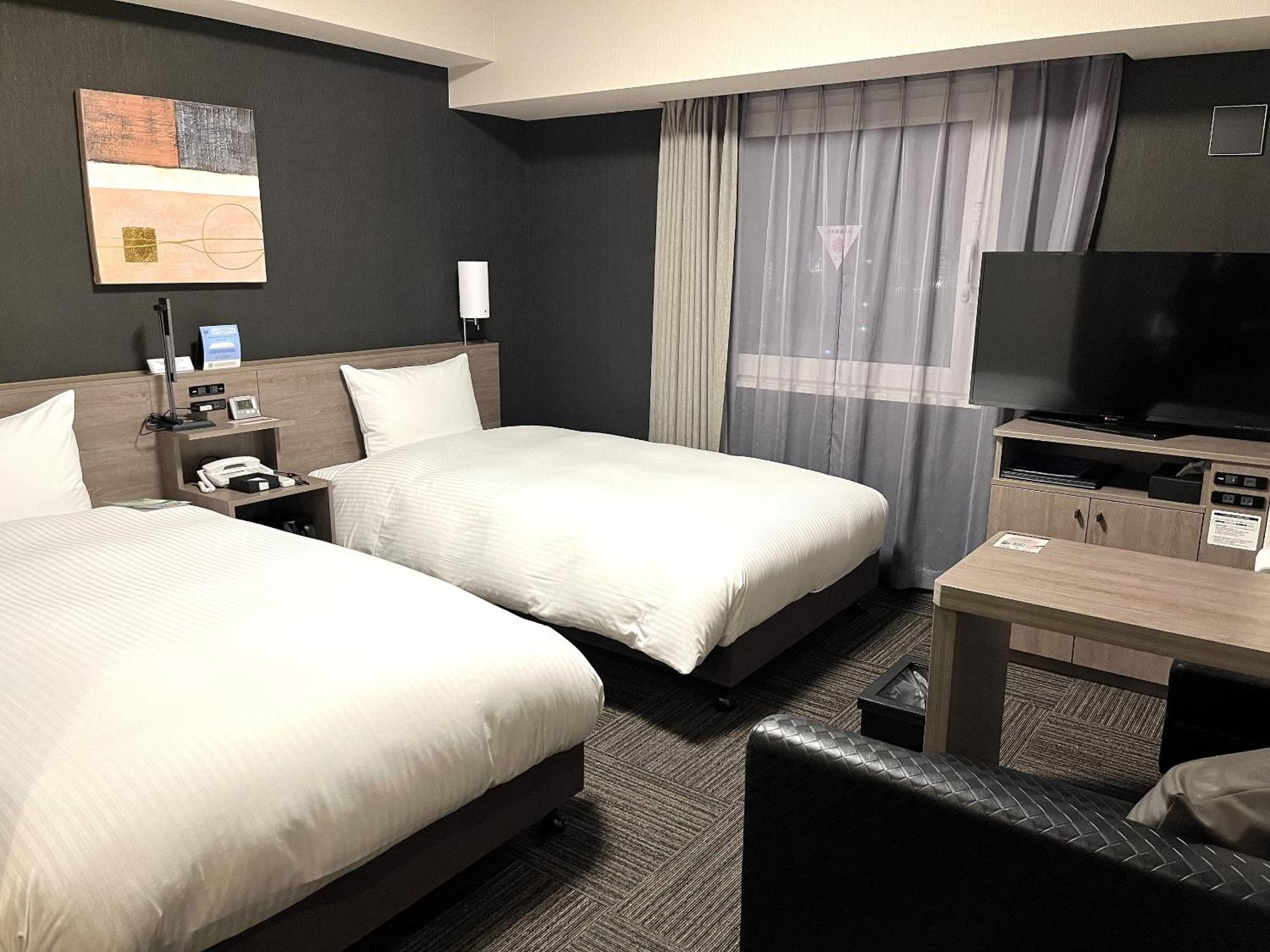 Hotel Route Inn Takamatsu Yashima Екстериор снимка